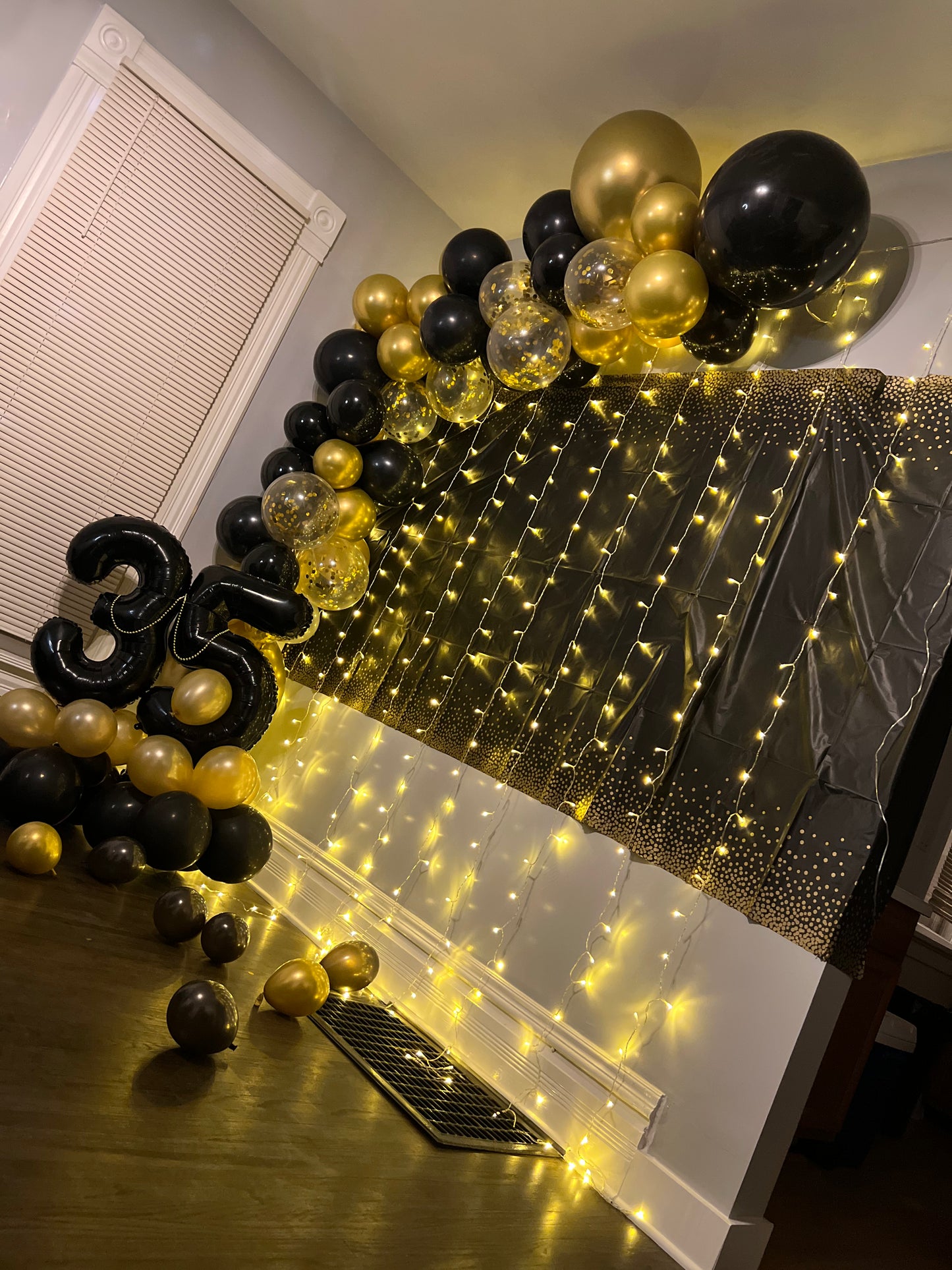 Balloon decoration