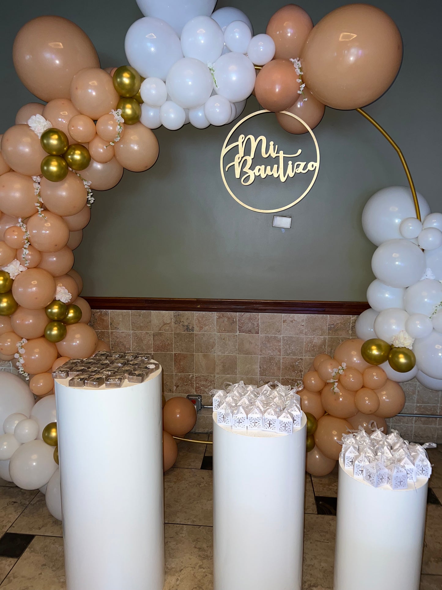 Balloon decoration