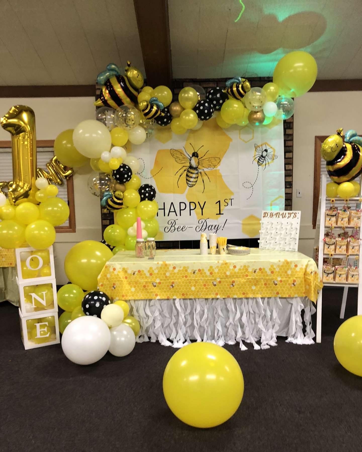 Balloon decoration